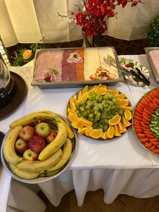 Hotel Konopiste Nova Myslivna Benesov  Exteriör bild