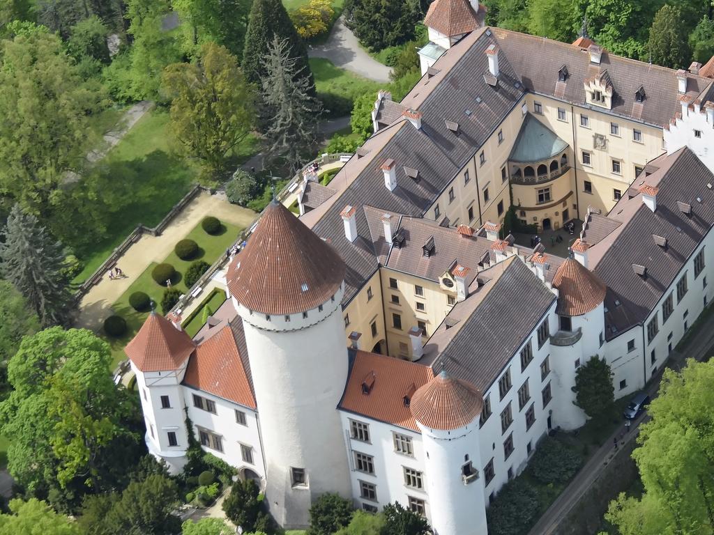 Hotel Konopiste Nova Myslivna Benesov  Exteriör bild